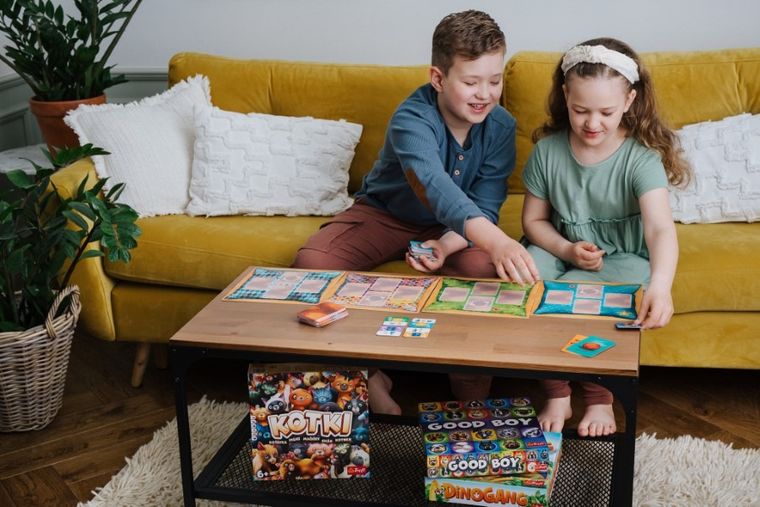 Trefl, Dinogang, joc