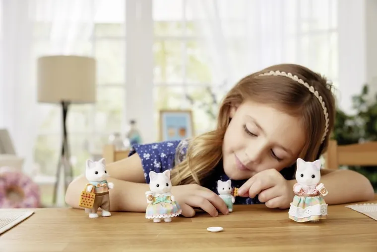 Sylvanian Families, Familia de pisicute, set de figurine, 5738