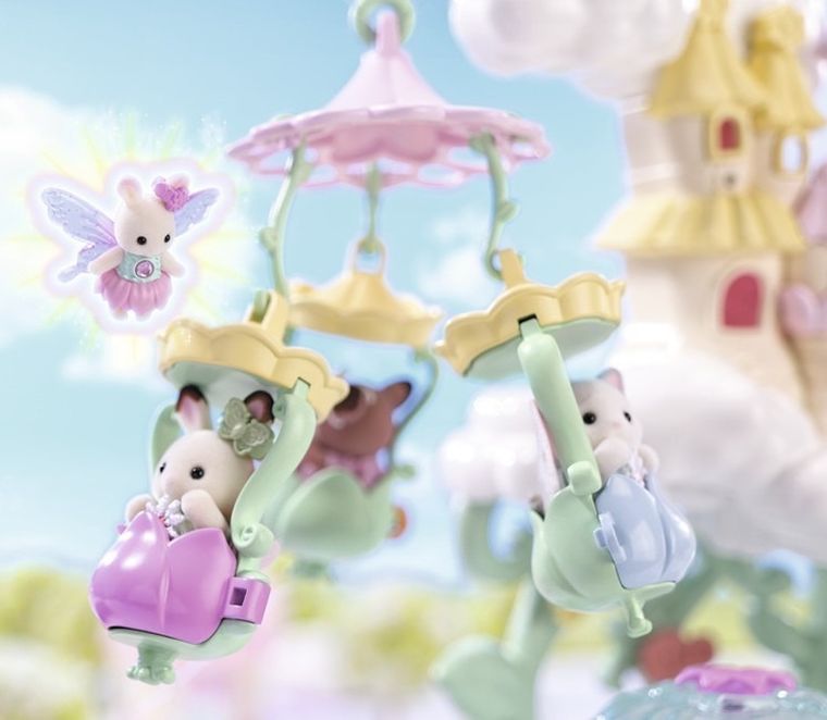 Sylvanian Families, Skytop Fairy Castle, set de joaca cu figurine, 5815