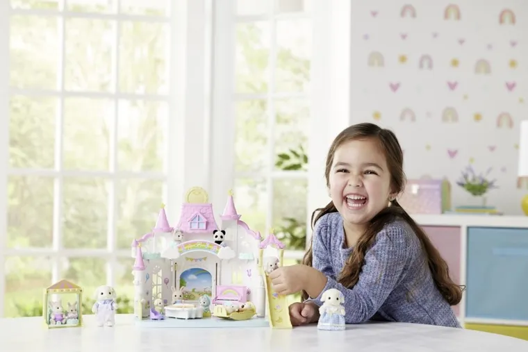 Sylvanian Families, Gradinita colorata, set cu figurine, 5743