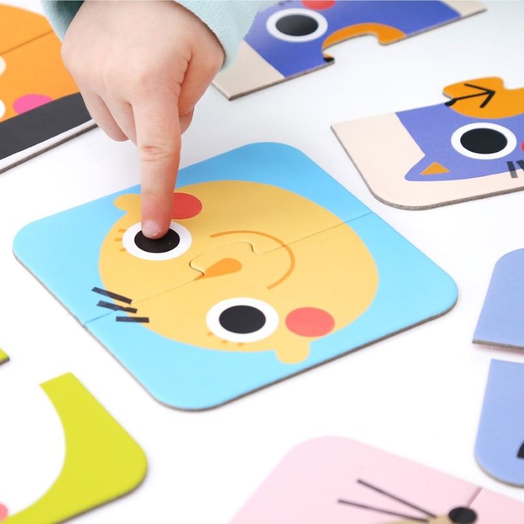 Banana Panda, On-the-Go Puzzle Jumatati de fete, set creativ de puzzle-uri, pentru varsta de 15 luni+, 16 piese