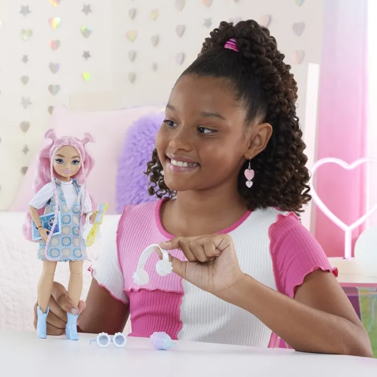 Barbie, Dream Besties, papusa Daisy Jean cu accesorii