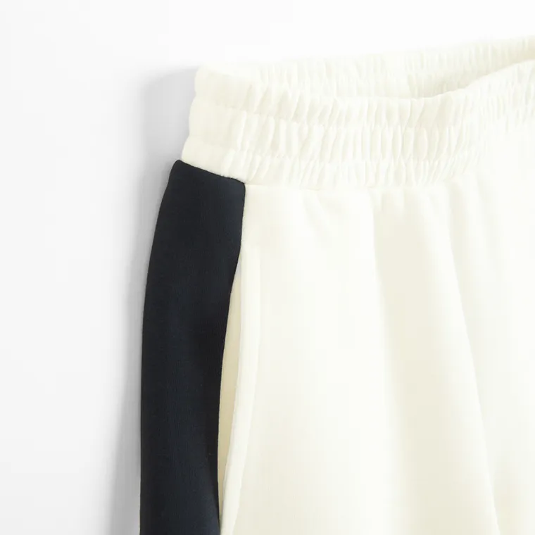 Cool Club, Pantaloni trening pentru fete, wide, alb, imprimeu Lilo si Stitch