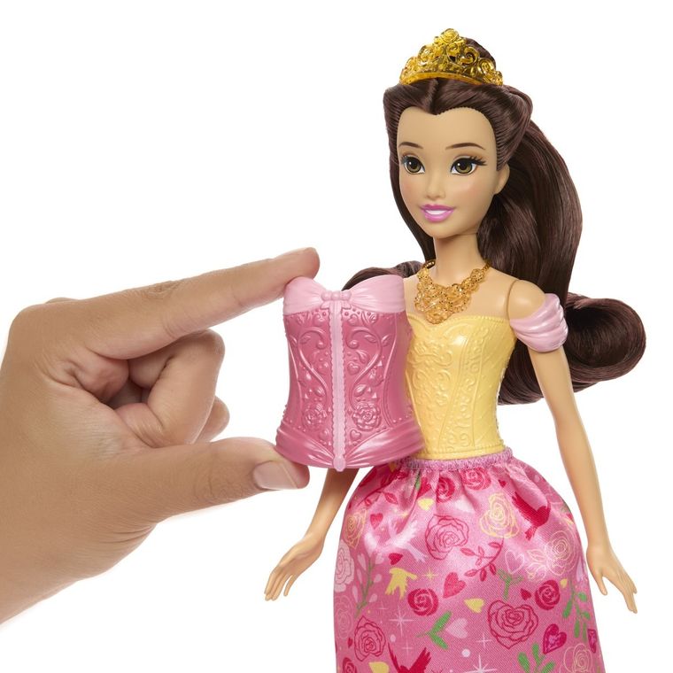 Disney Princess, Bella, set de papusa cu accesorii