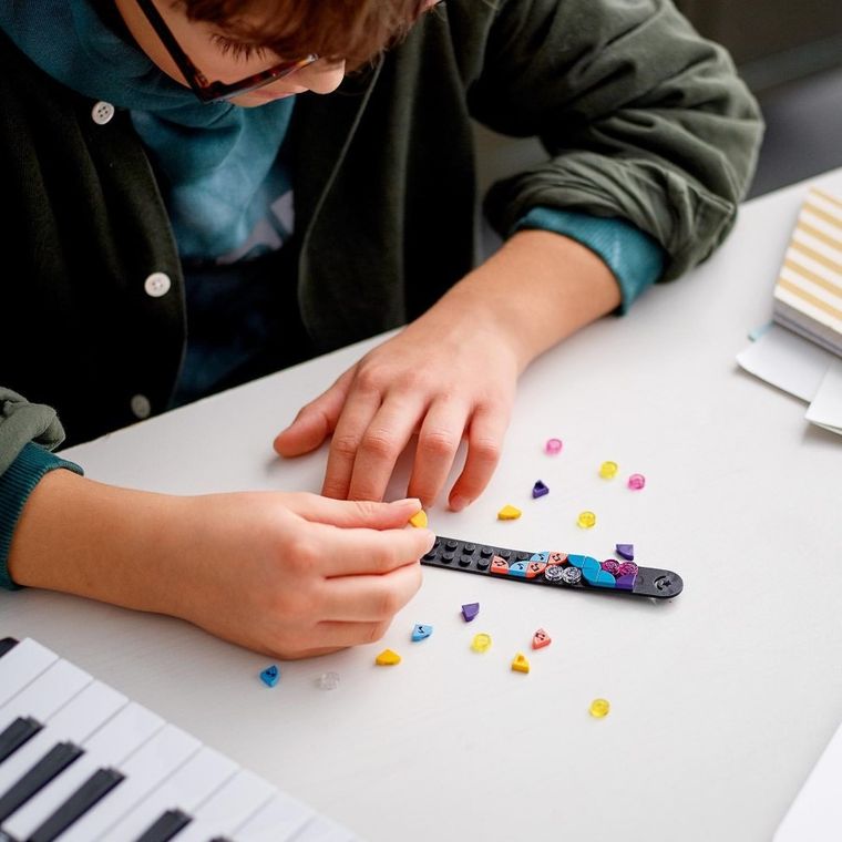 LEGO DOTS, Bratara ritmul muzicii, 41933