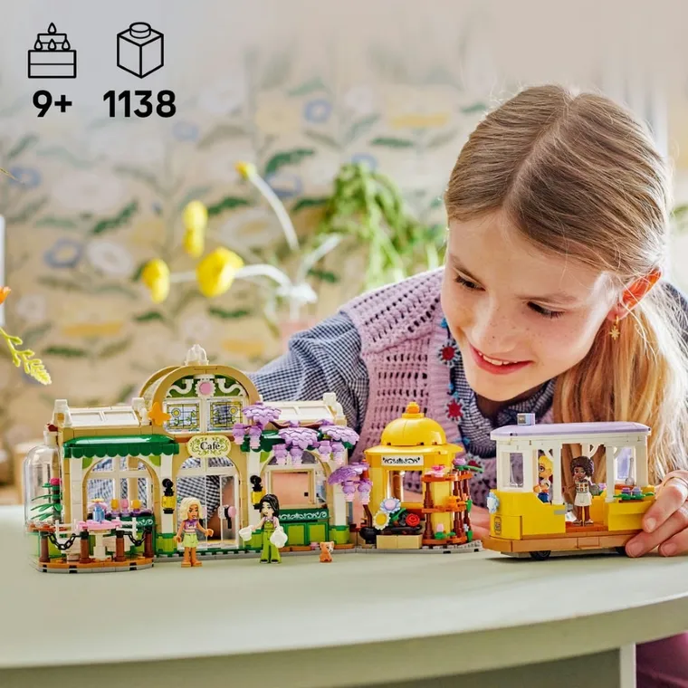 LEGO Friends, Cafenea cu multe plante si florarie, 42671