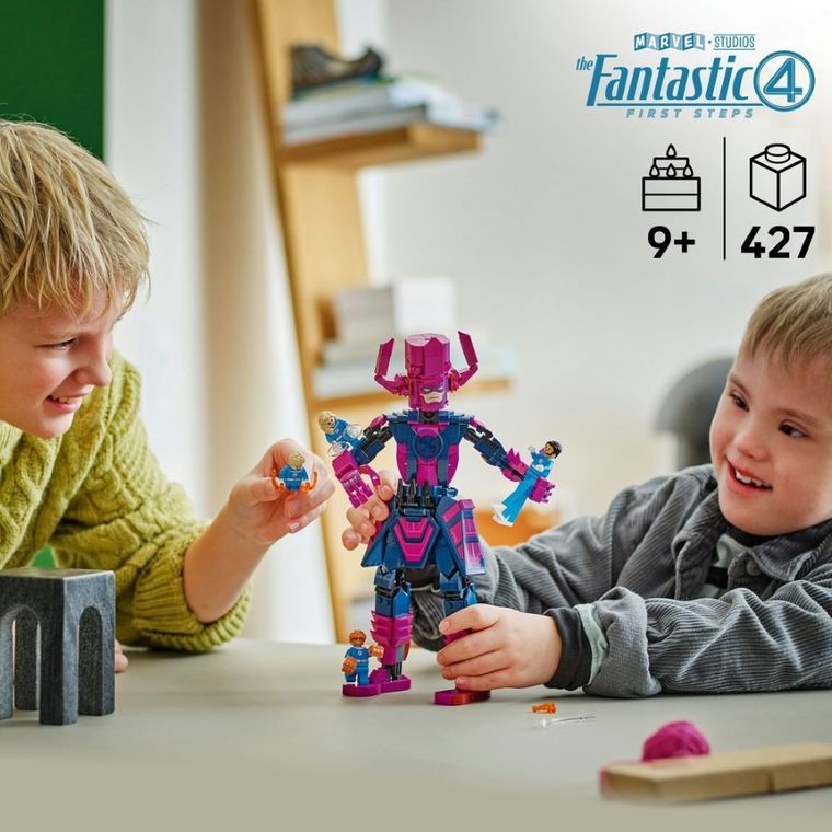 LEGO Super Heroes, Figurina de constructie Cei patru fantastici vs. Galactus, 76316