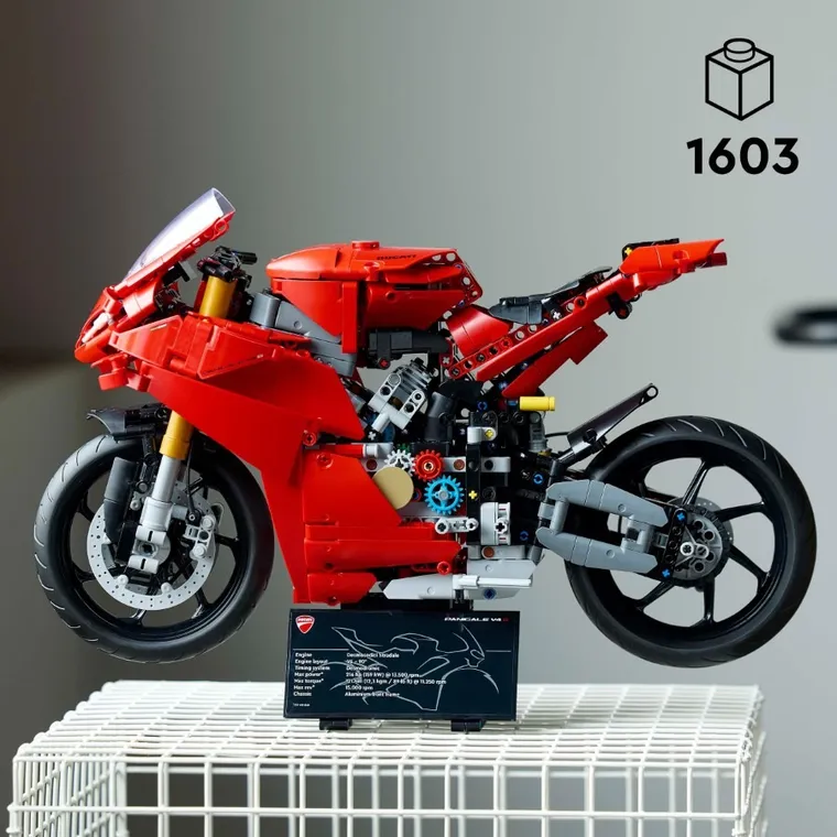 LEGO Technic, Motocicleta Ducati Panigale V4 S, 42202