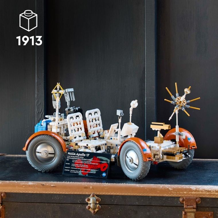 LEGO Technic, Roverul selenar din misiunile NASA Apollo, 42182