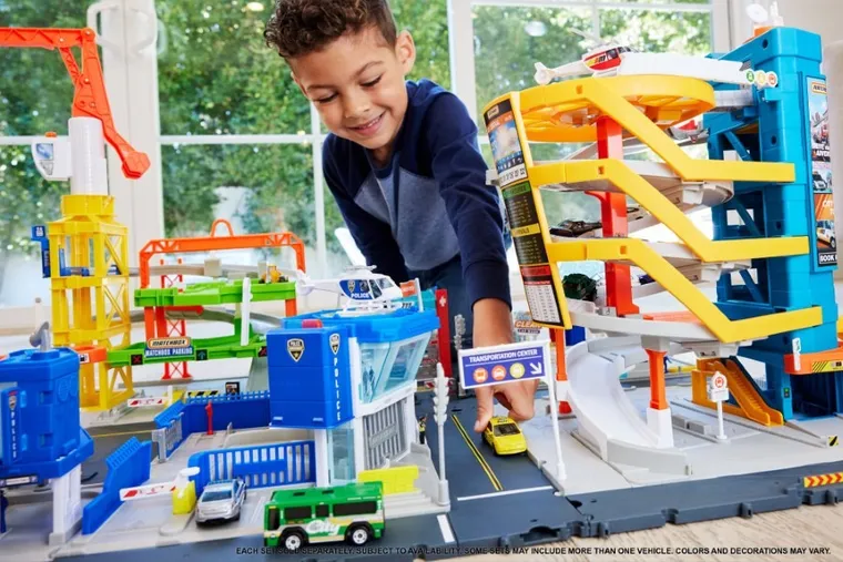 Matchbox, Airport Takeoff Adventure, set de joaca cu masina si avion