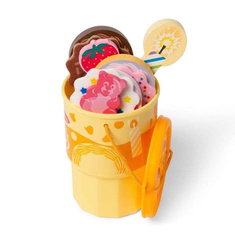 Melissa & Doug, Cofetarie portabila, set de calatorie