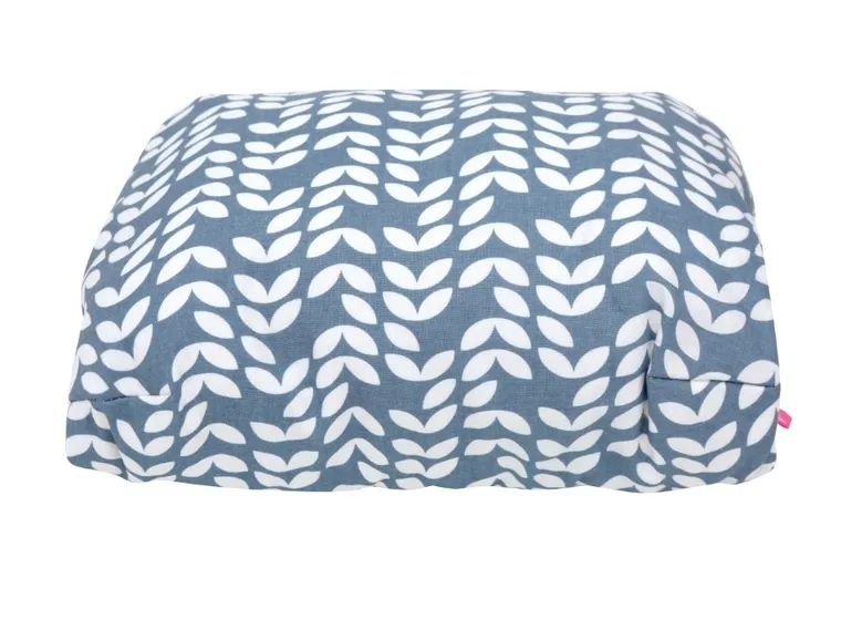 Motherhood, manson de alaptare, Blue Classics