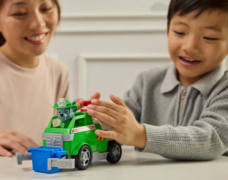 Paw Patrol, Fire Rescue, Rocky, masina cu figurina