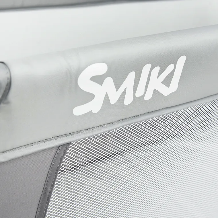 Smiki, patut de voiaj, gri