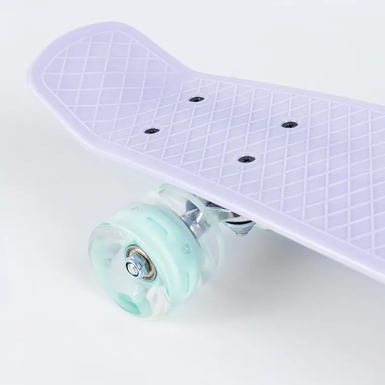 Smiki, placa skateboard tip fish cu roti LED, lila