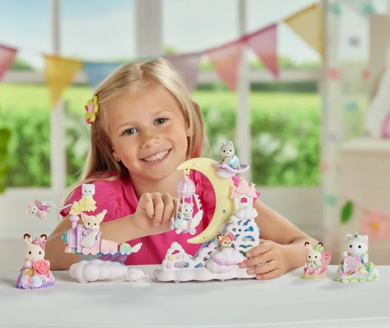 Sylvanian Families, Parada in nori, set cu figurina, 5816