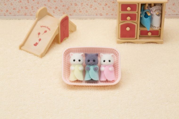 Sylvanian Families, Pisicute triplete persane, set de figurine, 5458