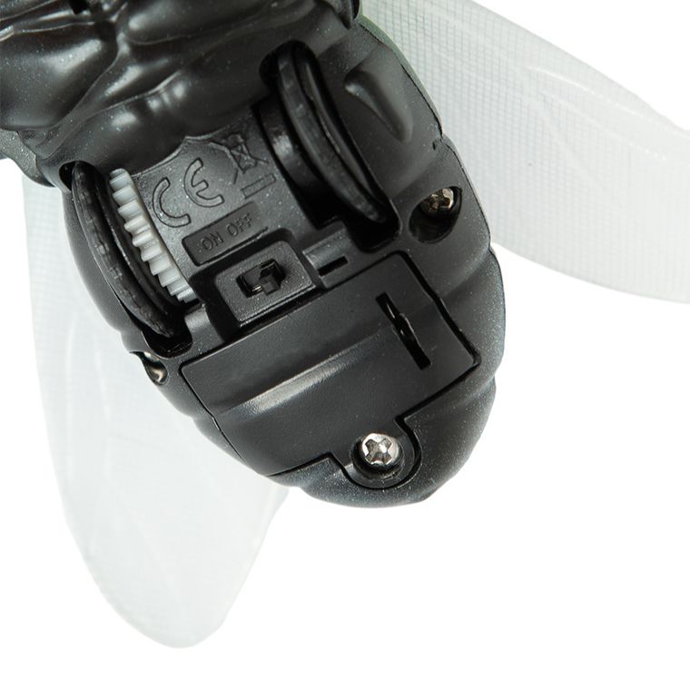 Tech-Bot Nature, musca cu telecomanda