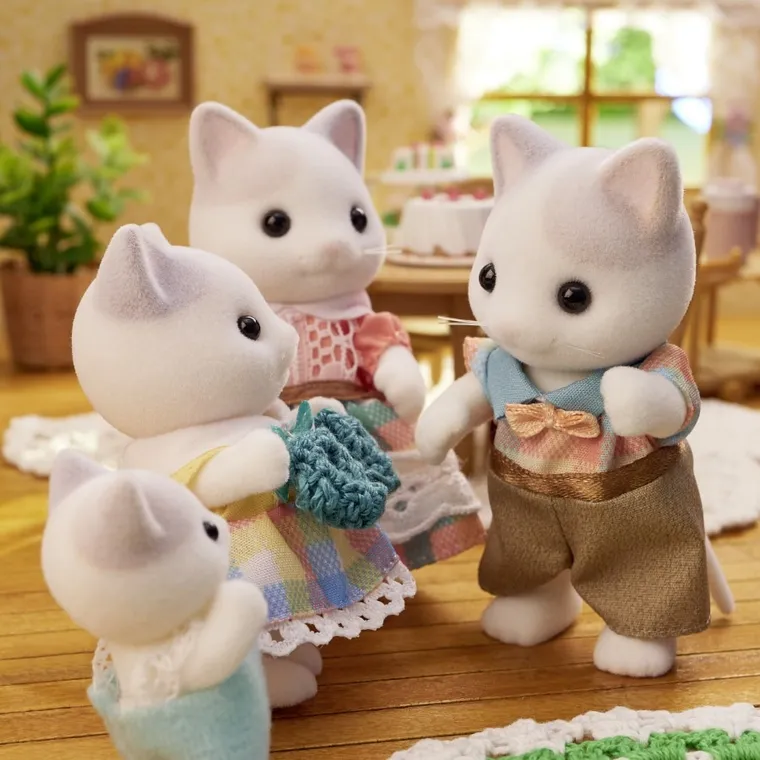 Sylvanian Families, Familia de pisicute, set de figurine, 5738