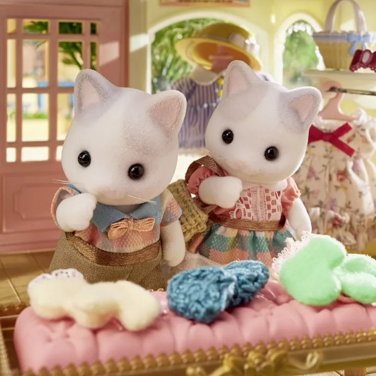 Sylvanian Families, Familia de pisicute, set de figurine, 5738