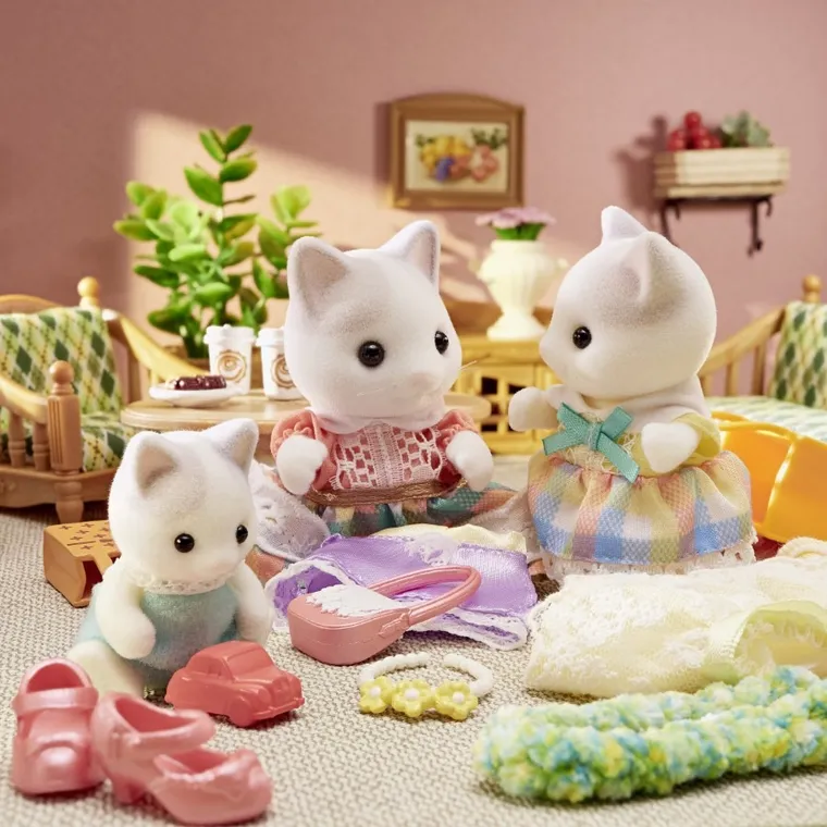 Sylvanian Families, Familia de pisicute, set de figurine, 5738