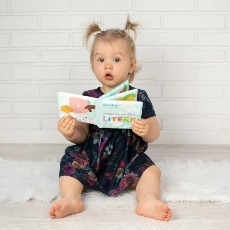 Akuku, carte educativa, scrisori