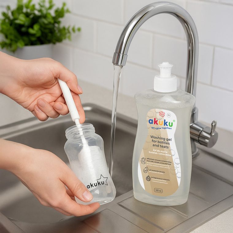 Akuku, gel pentru curatarea biberoanelor si tetinelor, 500 ml