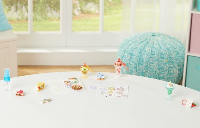 Aquabeads, Dulciuri delicioase, margele de apa, set creativ, 700 elemente, 35090