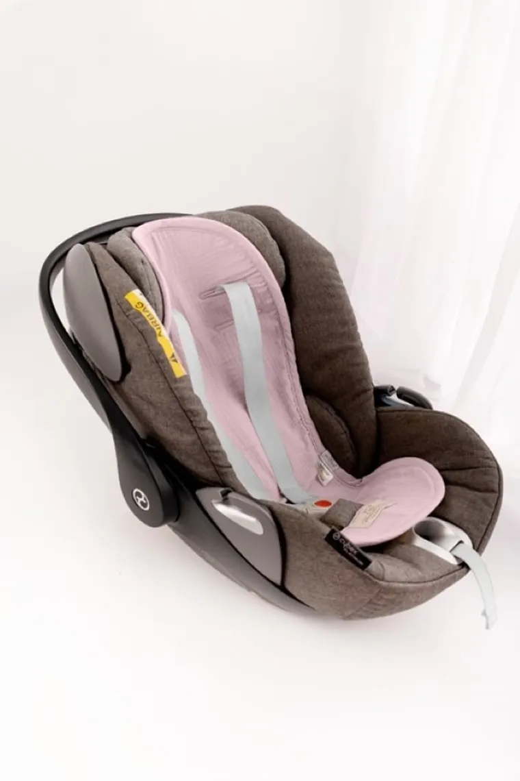 BabyMatex, Paddi, Muslin, insertie de reducere a presiunii pentru scaun auto, roz