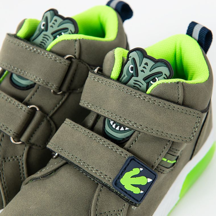 Cool Club, Ghete cu lumini led pentru baieti, culoare kaki, cu branturi de piele