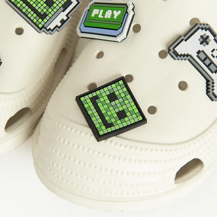 Cool Club, Slapi pentru baieti, bej