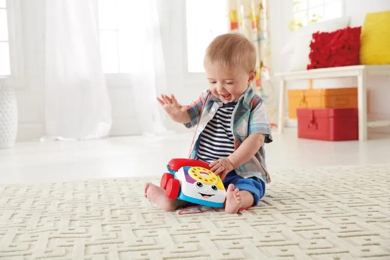 Fisher-Price, telefon, o jucarie interactiva