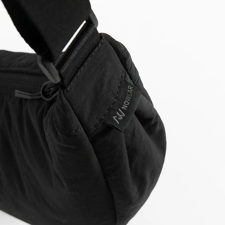 Geanta crossbody cu o curea reglabila unisex NOWEAR