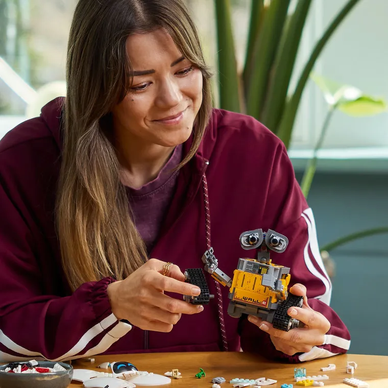 LEGO Disney Pixar, WALL-E si EVE, 43279