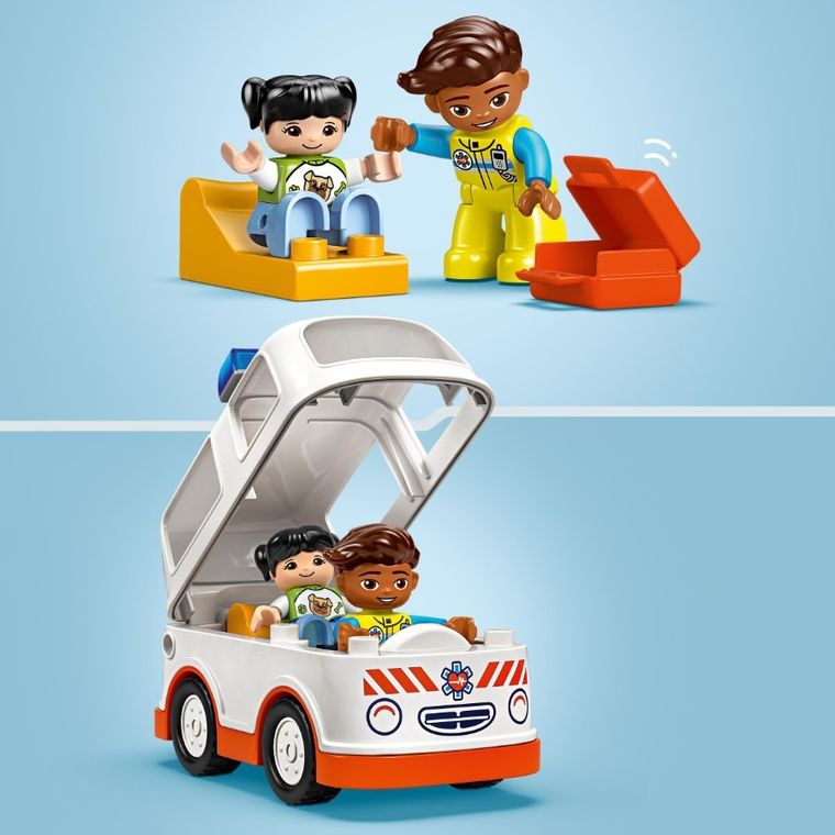 LEGO DUPLO, Ambulanta si sofer, 10447