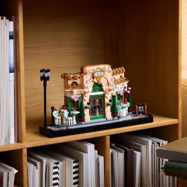 LEGO Icons, Cafenea frantuzeasca, 10362