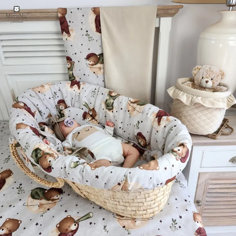MimiNu, Ursulet pe luna, set: protectie universal pentru gondola, patut, cos de Moses + saltea + perna,