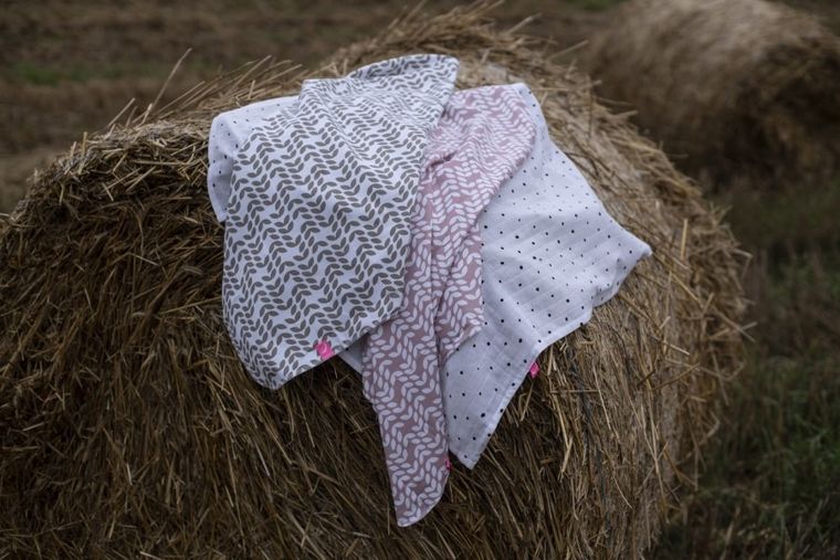 Motherhood, Scutece din muselina 70-80 cm, 3 buc., Pink Classics