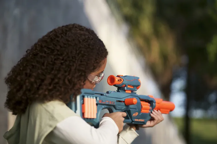 Nerf Elite 2.0, Eaglepoint RD-8, blaster si 16 proiectile