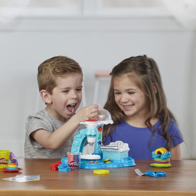 Play-Doh, Rainbow Cake Party, 7 cutie si accesorii, set creativ