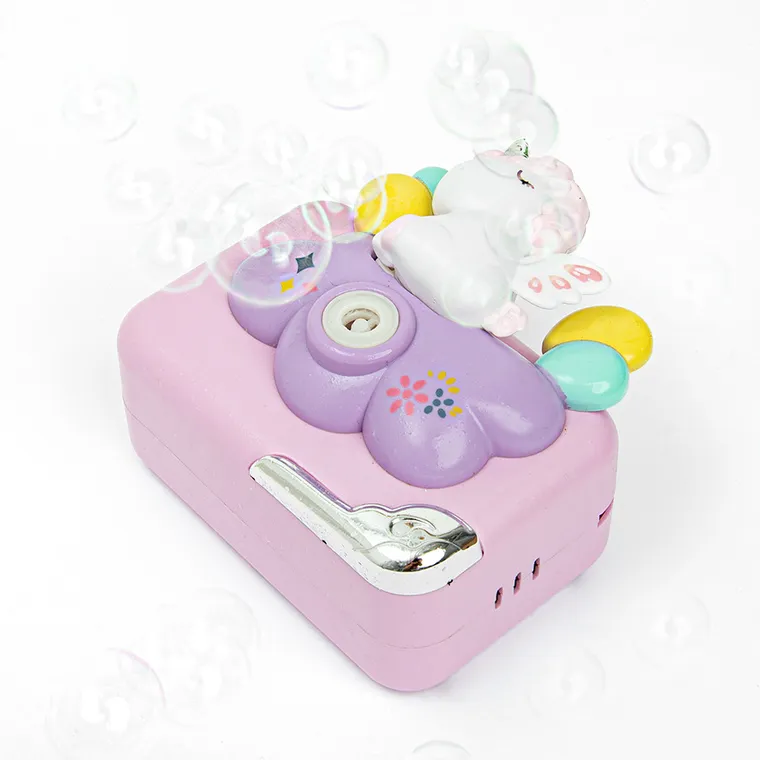 Smiki, Aparat foto, balonase de sapun cu sunete