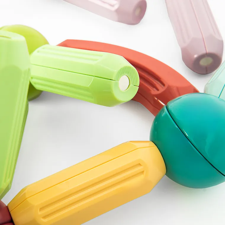 Smiki, elemente de constructie magnetice, 32 elemente