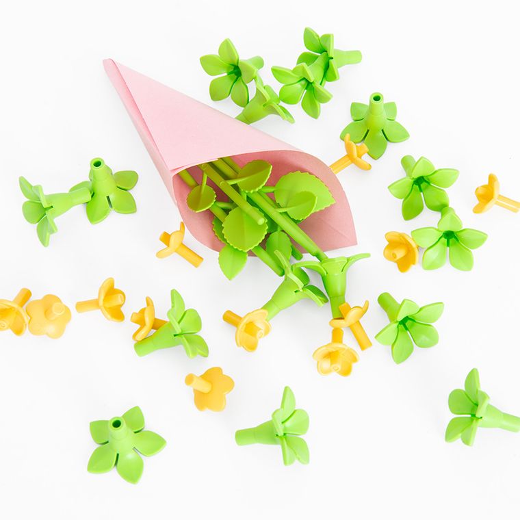 Smiki, Fabrica de flori, set creativ pentru realizarea de buchete