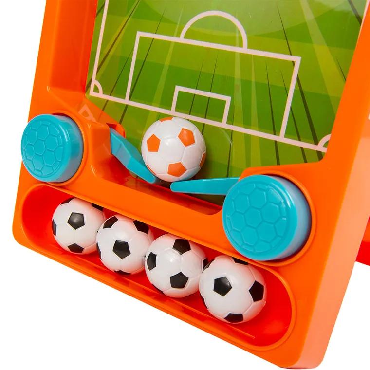 Smiki, Fotbal, joc de indemanare