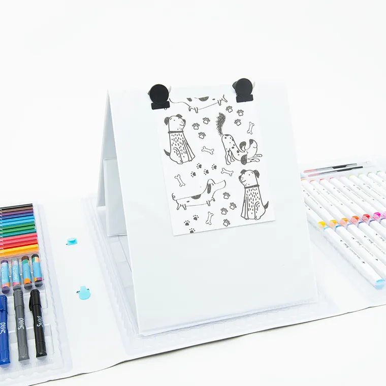 Smiki, Set artistic, 79 de elemente