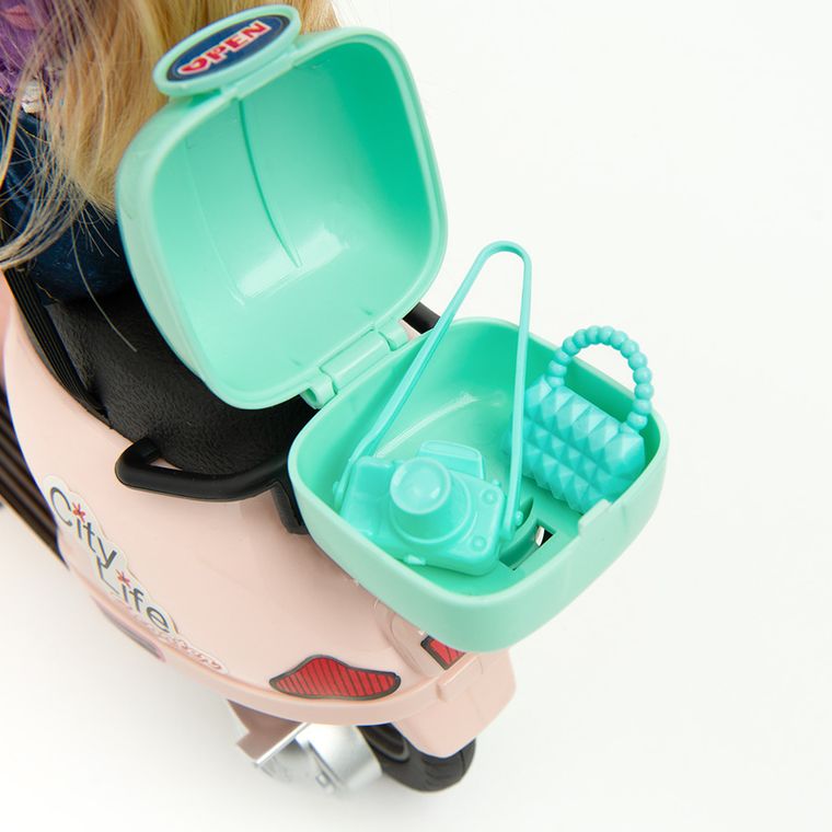 Smiki, Viki, papusa cu scuter si accesorii