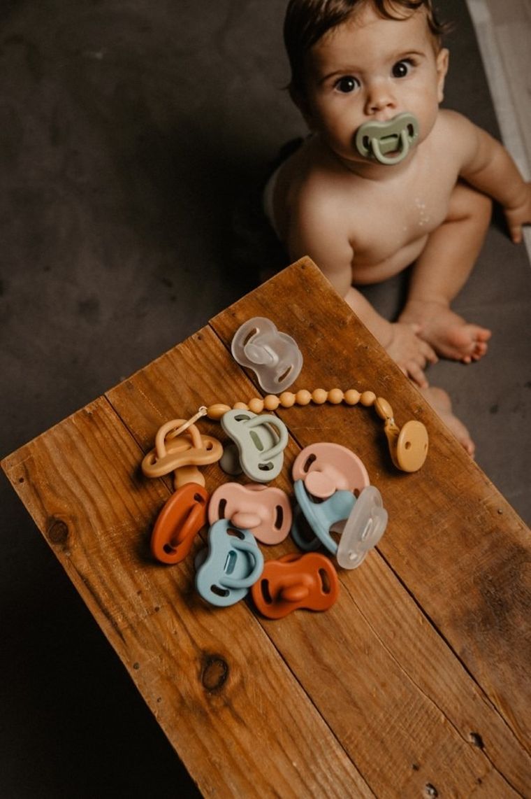 Suavinex, SX Pro, suzeta fiziologica din 100% silicon, 0-6 m, verde