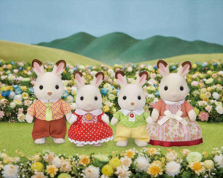 Sylvanian Families, Familia de iepurasi cu urechiuse de ciocolata, set de figurine, 5655