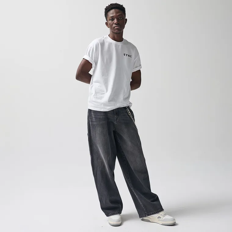 Tricou basic alb cu croiala oversize NOWEAR