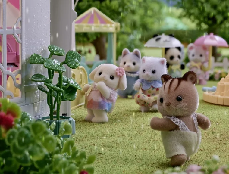 Sylvanian Families, Gradinita colorata, set cu figurine, 5743